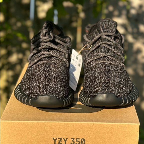Yeezy 350 Pirate Black - Picture 3 of 4